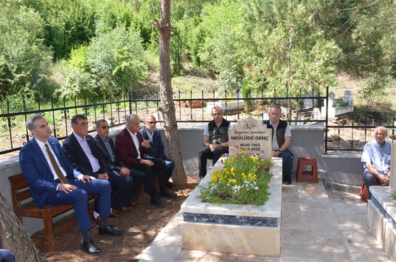 Solingen Şehitlerimiz ve Bilge Ana Kabri Başında Anıldı