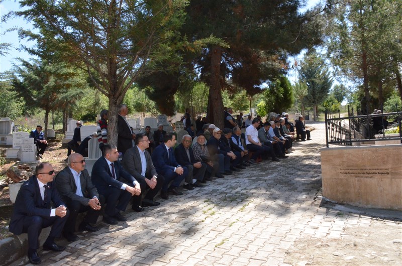 Solingen Şehitlerimiz ve Bilge Ana Kabri Başında Anıldı