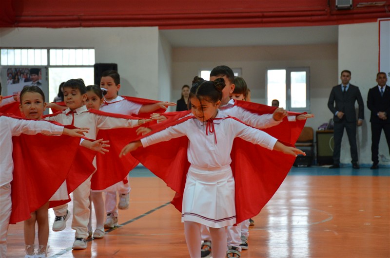 Taşova’da 23 Nisan Ulusal Egemenlik ve Çocuk Bayramı Kutlandı