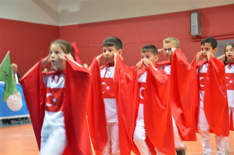 Taşova’da 23 Nisan Ulusal Egemenlik ve Çocuk Bayramı Kutlandı