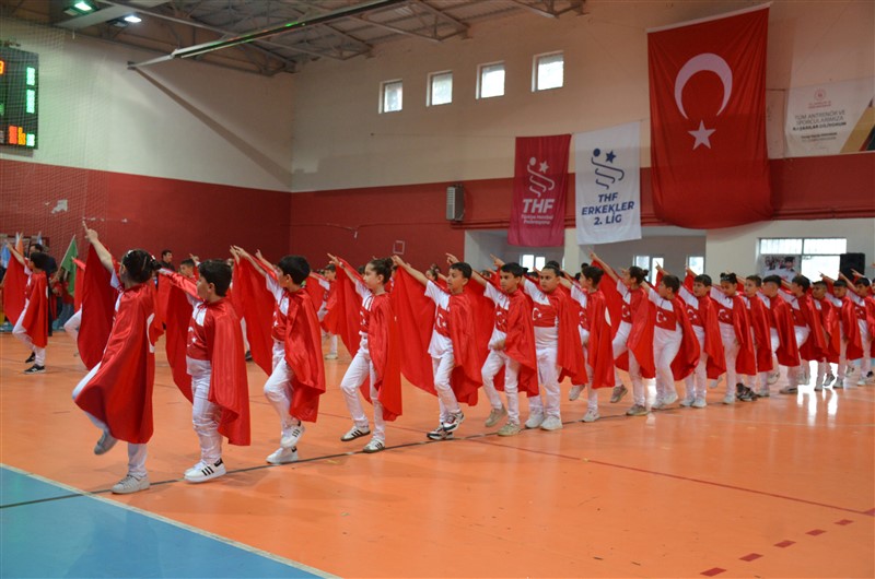 Taşova’da 23 Nisan Ulusal Egemenlik ve Çocuk Bayramı Kutlandı