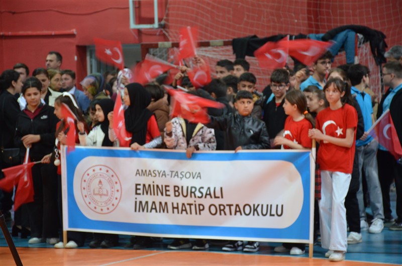Taşova’da 23 Nisan Ulusal Egemenlik ve Çocuk Bayramı Kutlandı