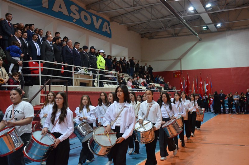Taşova’da 23 Nisan Ulusal Egemenlik ve Çocuk Bayramı Kutlandı