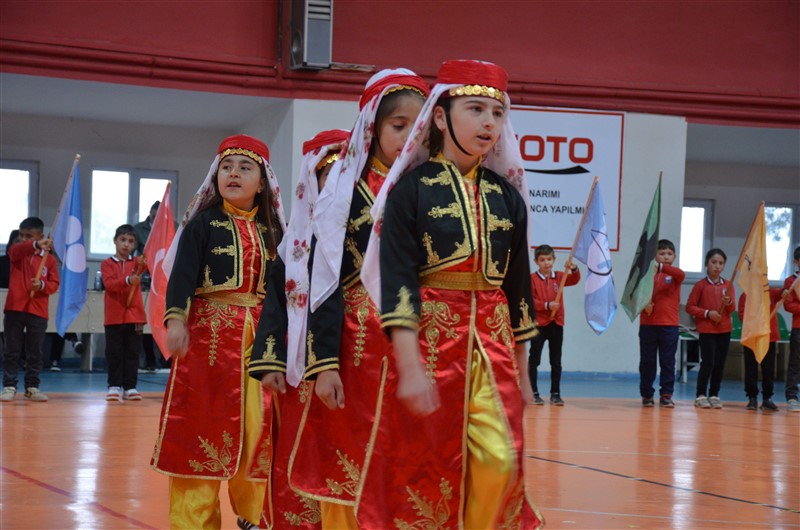Taşova’da 23 Nisan Ulusal Egemenlik ve Çocuk Bayramı Kutlandı