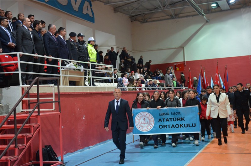 Taşova’da 23 Nisan Ulusal Egemenlik ve Çocuk Bayramı Kutlandı