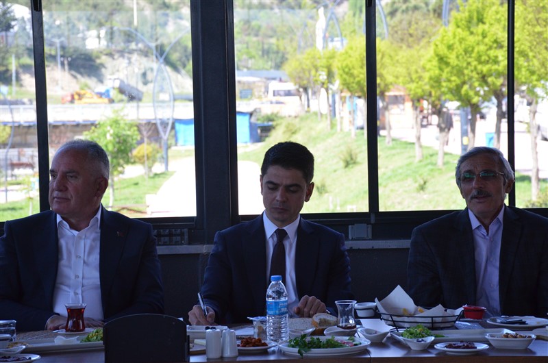 Taşova’da Gönül Birliği: Orman Köylüleri Dayanışma Kahvaltısında Buluştu