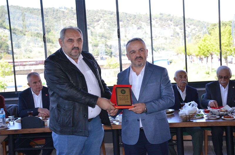 Taşova’da Gönül Birliği: Orman Köylüleri Dayanışma Kahvaltısında Buluştu