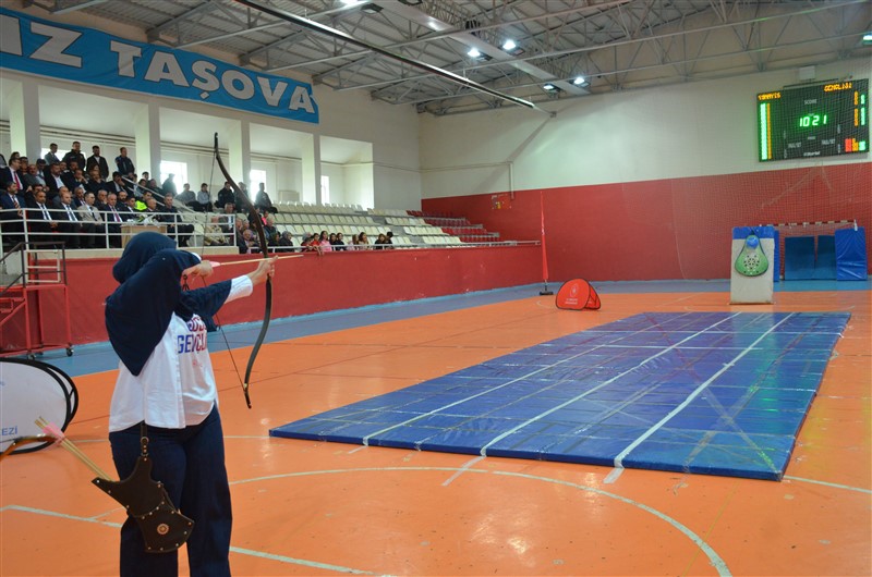 Taşova 19 Mayıs Atatürk'ü Anma, Gençlik ve Spor Bayramı Gösterileri