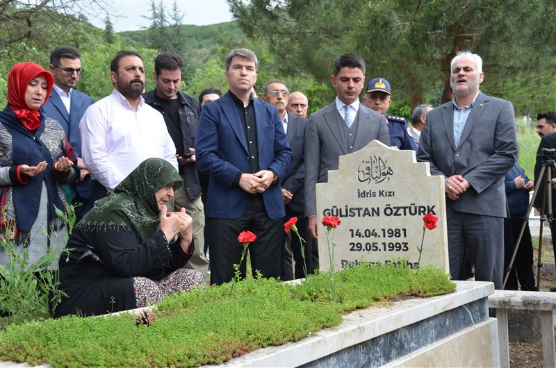 Solingen Faciası'nın 33. Yılında Taşova'da Anma Programı Düzenlendi