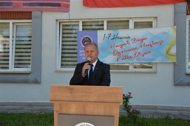 Taşova'da Hayat Boyu Öğrenme Coşkusu: Yıl Sonu Sergisi Açıldı