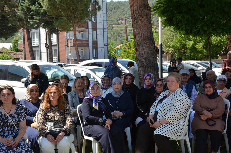 Taşova'da Hayat Boyu Öğrenme Coşkusu: Yıl Sonu Sergisi Açıldı