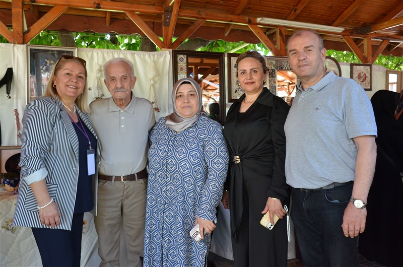 Taşova'da Hayat Boyu Öğrenme Coşkusu: Yıl Sonu Sergisi Açıldı