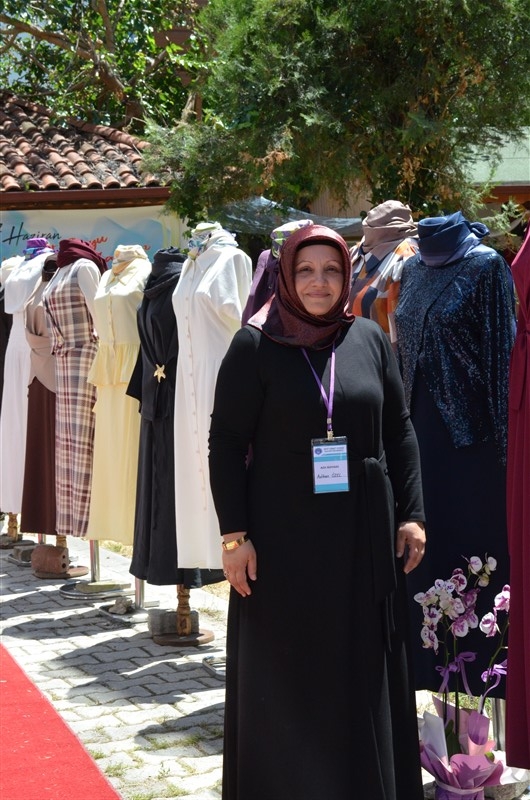 Taşova'da Hayat Boyu Öğrenme Coşkusu: Yıl Sonu Sergisi Açıldı