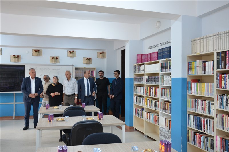 Eğitimci-Yazar Recep Seyhan’ın İsmi Görev Yaptığı Okulda Açılan Kütüphanede Yaşatılacak