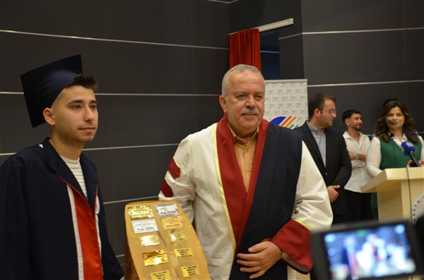 Taşova Yüksel Akın MYO’da Mezuniyet Heyecanı