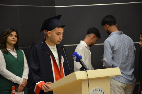 Taşova Yüksel Akın MYO’da Mezuniyet Heyecanı