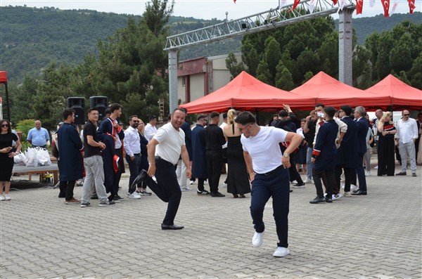 Taşova Yüksel Akın MYO’da Mezuniyet Heyecanı