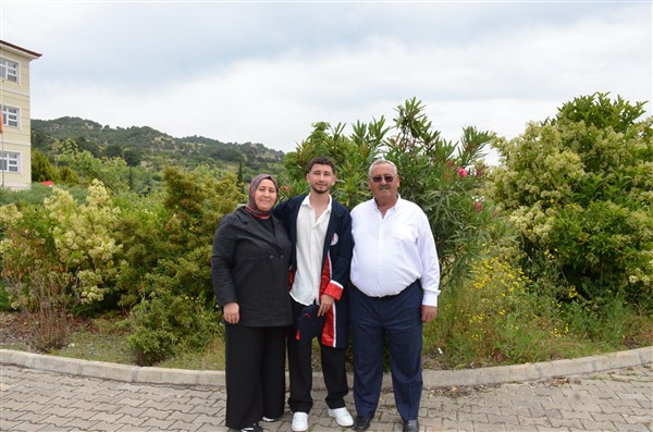 Taşova Yüksel Akın MYO’da Mezuniyet Heyecanı