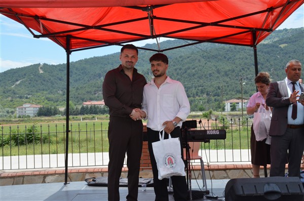 Taşova Yüksel Akın MYO’da Mezuniyet Heyecanı