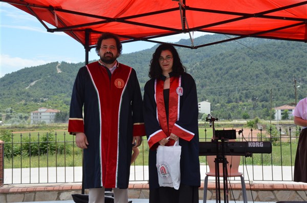 Taşova Yüksel Akın MYO’da Mezuniyet Heyecanı
