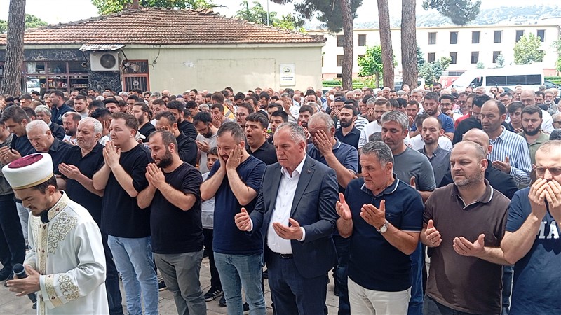 Zekayi Gündüz Toprağa Verildi