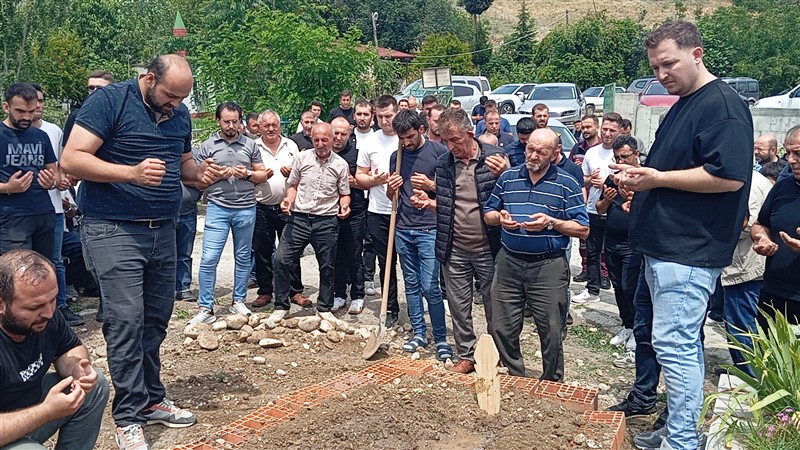 Zekayi Gündüz Toprağa Verildi
