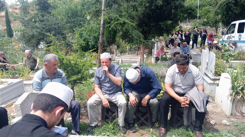 Zekayi Gündüz Toprağa Verildi