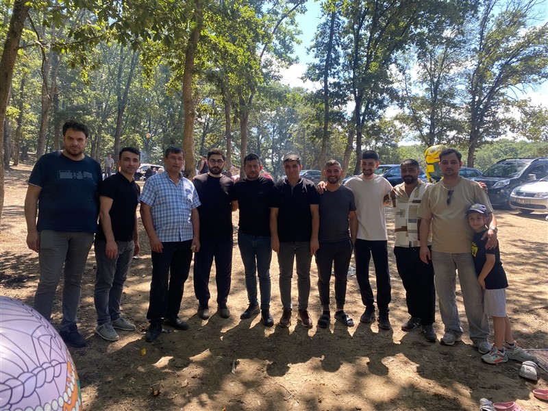 İstanbul'da Devre Köyü Rüzgarı: Piknik Şöleninde Birlik ve Beraberlik Ruhu!