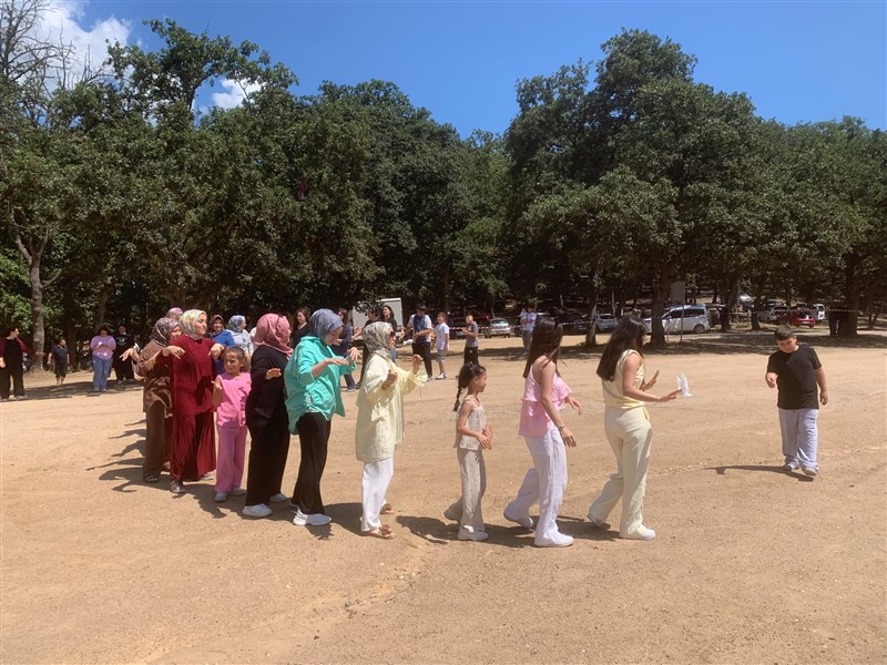 İstanbul'da Devre Köyü Rüzgarı: Piknik Şöleninde Birlik ve Beraberlik Ruhu!