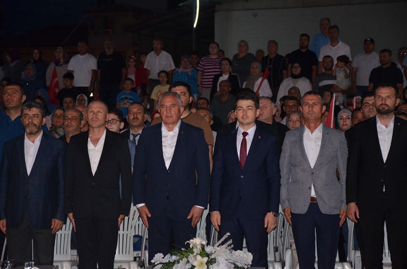 Taşova’da 15 Temmuz Ruhu Tek Yürek Oldu: Anma Programı Yoğun Katılımla Gerçekleştirildi