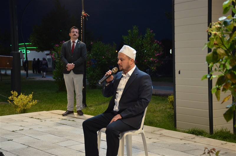 Taşova’da 15 Temmuz Ruhu Tek Yürek Oldu: Anma Programı Yoğun Katılımla Gerçekleştirildi