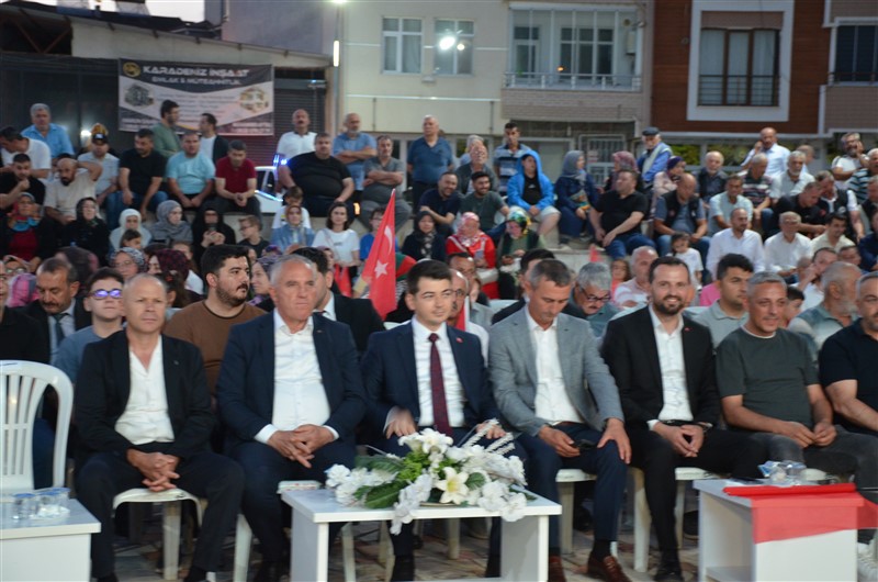 Taşova’da 15 Temmuz Ruhu Tek Yürek Oldu: Anma Programı Yoğun Katılımla Gerçekleştirildi