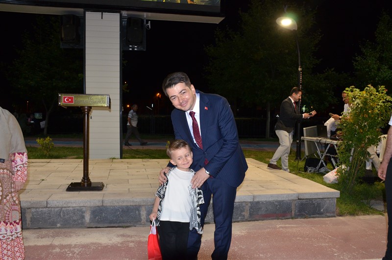 Taşova’da 15 Temmuz Ruhu Tek Yürek Oldu: Anma Programı Yoğun Katılımla Gerçekleştirildi