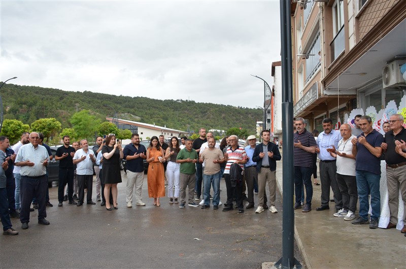 TAŞOVA’DA MODERN DİŞ HEKİMLİĞİ MUAYENEHANESİ HİZMETE AÇILDI