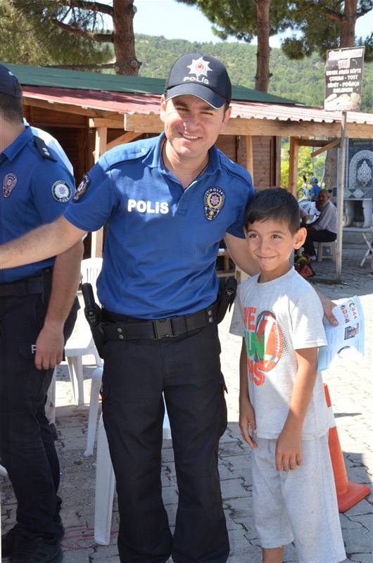 TAŞOVA EMNİYETİ VE NOTERLER BİRLİĞİ'NDEN DOLANDIRICILARA KARŞI GENİŞ KAPSAMLI UYARI