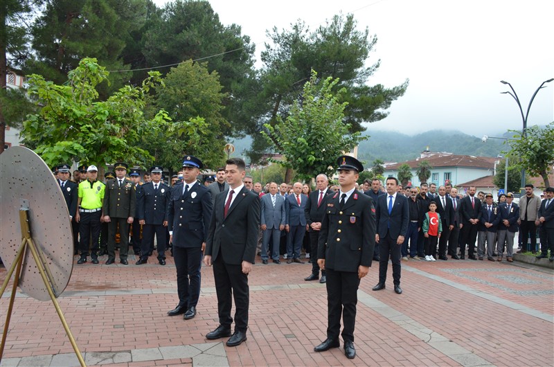 Zafer Bayramı Taşova’da Coşkuyla Kutlandı