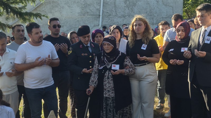 Jandarma Uzman Çavuş Emrah Celep Son Yolculuğuna Uğurlandı