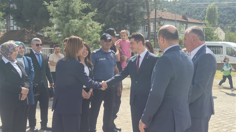 Taşova’da İlköğretim Haftası Coşkuyla Kutlandı