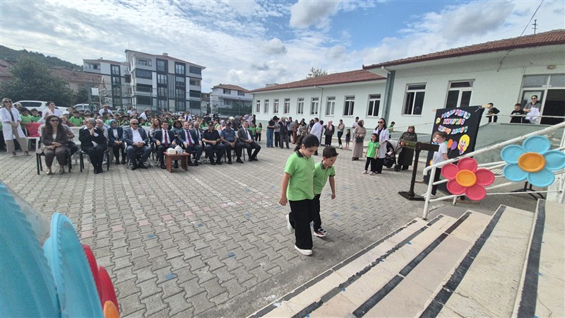 Taşova’da İlköğretim Haftası Coşkuyla Kutlandı