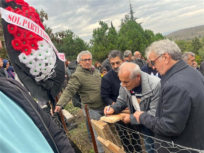 Boğalı Dernek Başkanı Murat Metin Esençay'da toprağa verildi