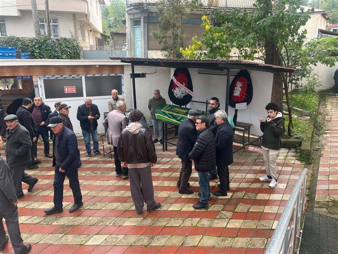 Boğalı Dernek Başkanı Murat Metin Esençay'da toprağa verildi