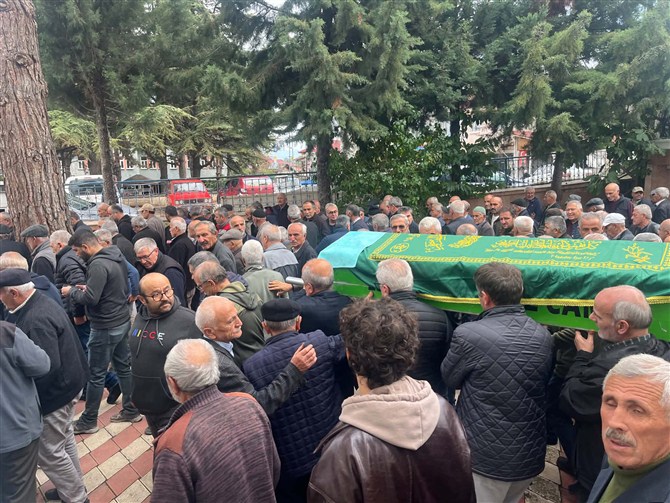 Boğalı Dernek Başkanı Murat Metin Esençay'da toprağa verildi