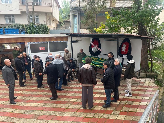 Boğalı Dernek Başkanı Murat Metin Esençay'da toprağa verildi