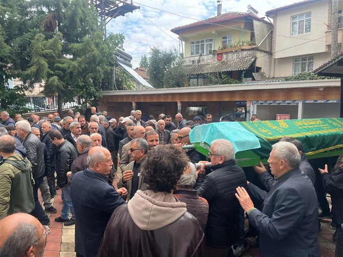 Boğalı Dernek Başkanı Murat Metin Esençay'da toprağa verildi