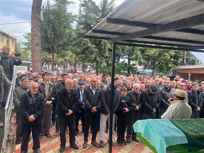 Boğalı Dernek Başkanı Murat Metin Esençay'da toprağa verildi