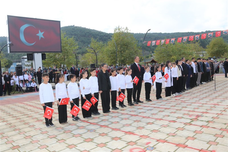 29 Ekim Cumhuriyet Bayramı'nın 103. Yıl Dönümü İlçemizde Coşkuyla Kutlandı