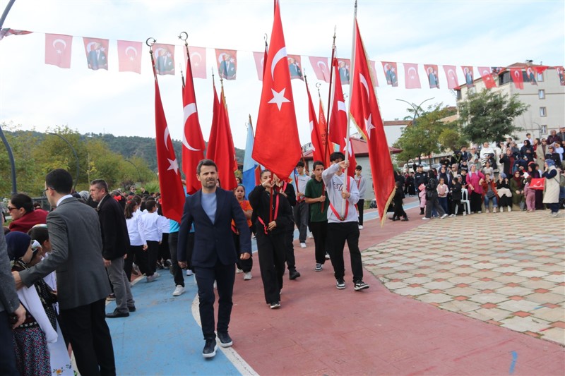 29 Ekim Cumhuriyet Bayramı'nın 103. Yıl Dönümü İlçemizde Coşkuyla Kutlandı