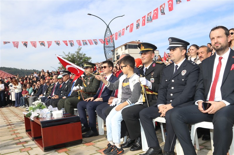 29 Ekim Cumhuriyet Bayramı'nın 103. Yıl Dönümü İlçemizde Coşkuyla Kutlandı