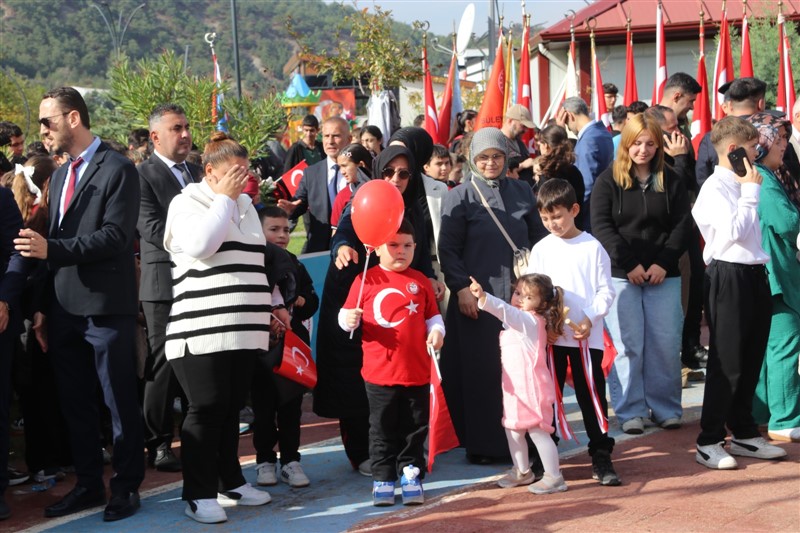 29 Ekim Cumhuriyet Bayramı'nın 103. Yıl Dönümü İlçemizde Coşkuyla Kutlandı