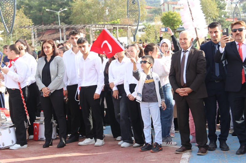 29 Ekim Cumhuriyet Bayramı'nın 103. Yıl Dönümü İlçemizde Coşkuyla Kutlandı